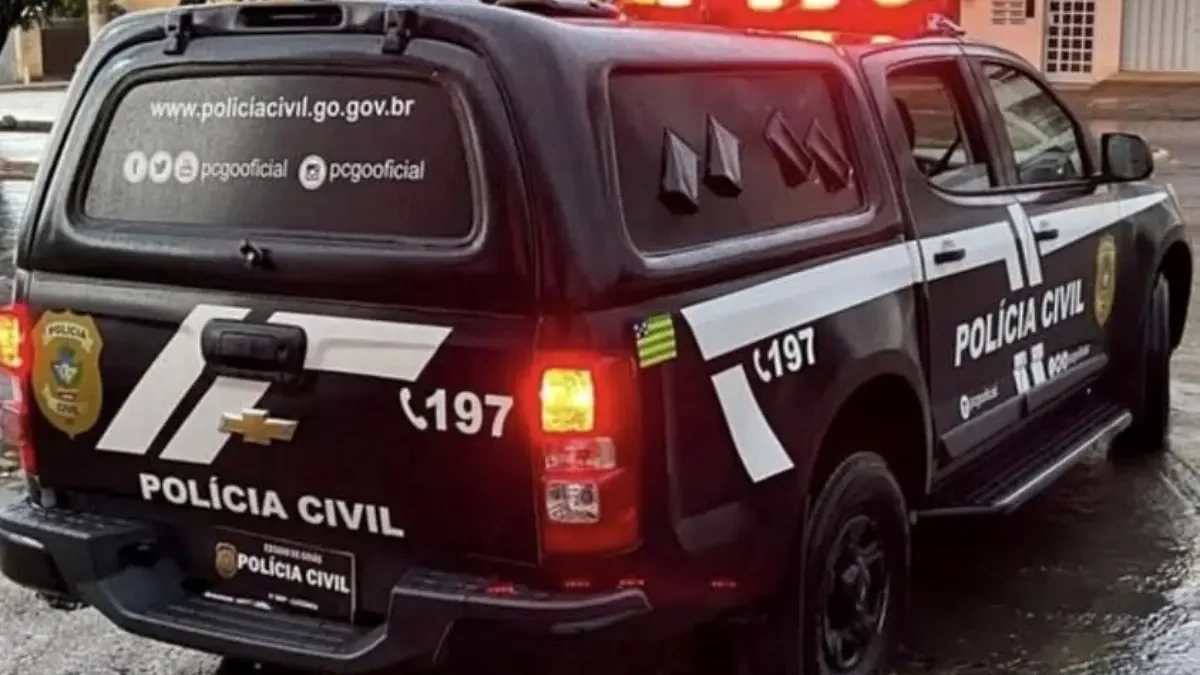 Homem é preso suspeito de matar o próprio irmão e enterrar corpo no quintal em Luziânia